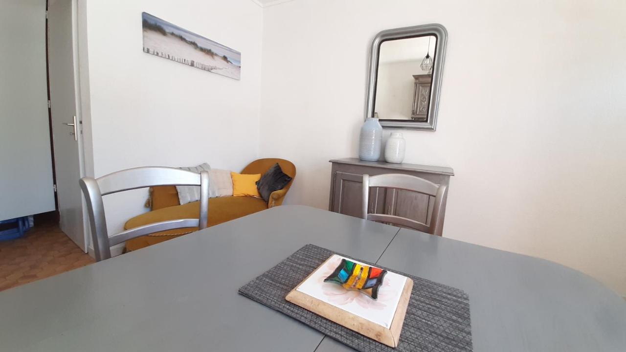 Charmante Maison De Ville Avec Jardin - 2 Chambres - 5 Pers サン・ジャン·ド・モン エクステリア 写真