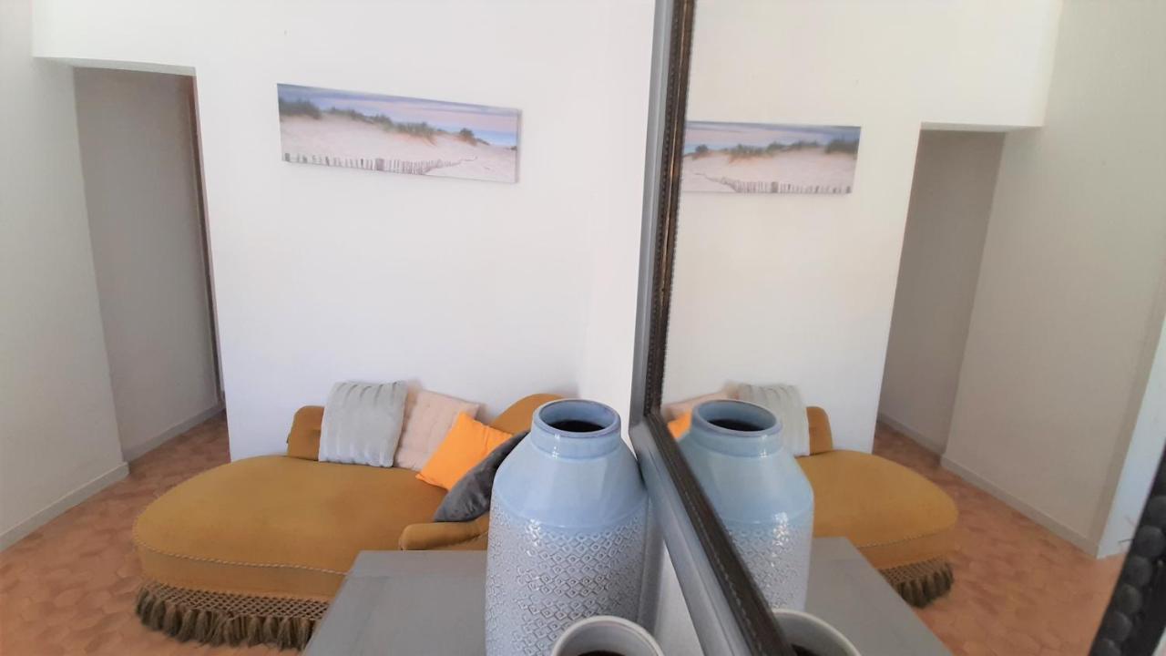 Charmante Maison De Ville Avec Jardin - 2 Chambres - 5 Pers サン・ジャン·ド・モン エクステリア 写真