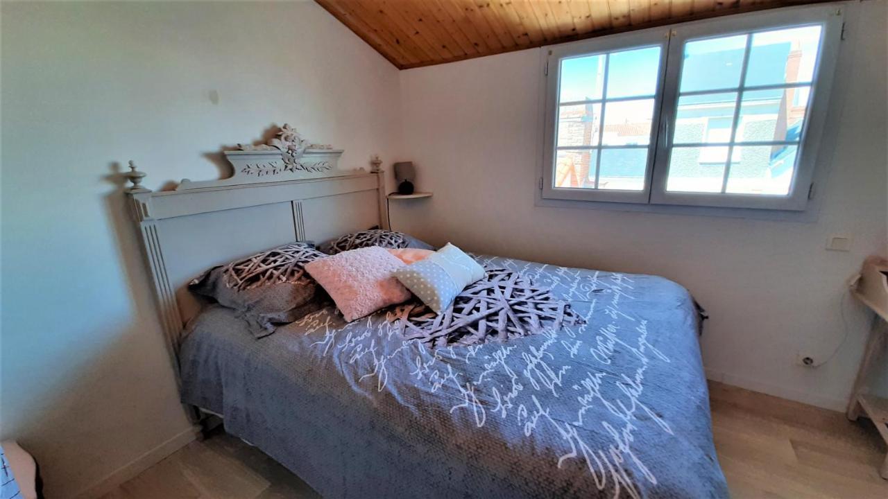 Charmante Maison De Ville Avec Jardin - 2 Chambres - 5 Pers サン・ジャン·ド・モン エクステリア 写真
