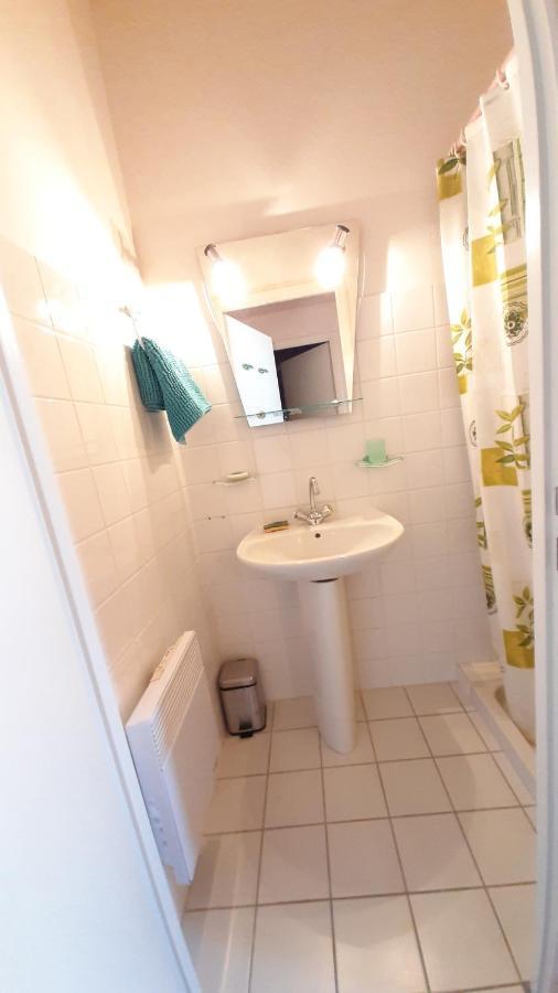 Charmante Maison De Ville Avec Jardin - 2 Chambres - 5 Pers サン・ジャン·ド・モン エクステリア 写真