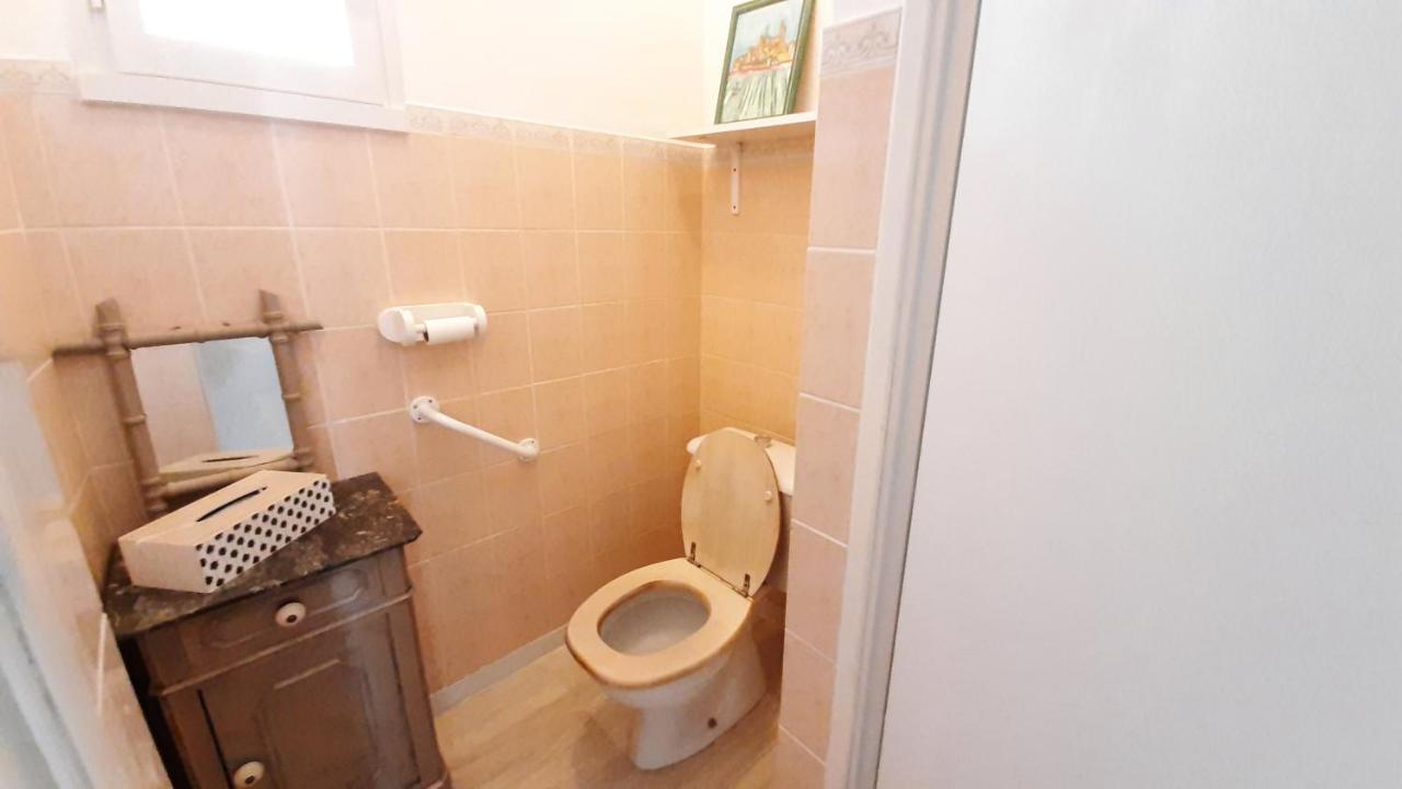 Charmante Maison De Ville Avec Jardin - 2 Chambres - 5 Pers サン・ジャン·ド・モン エクステリア 写真